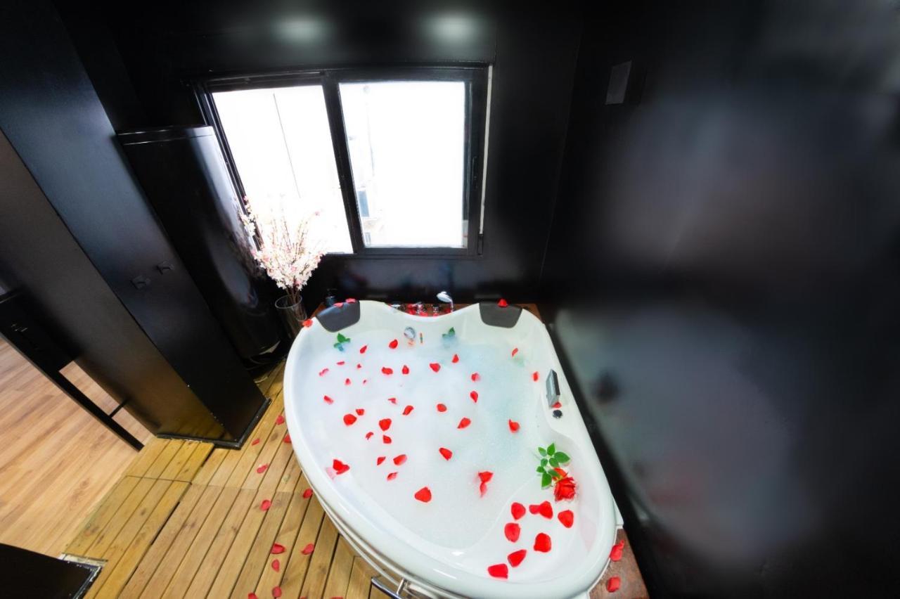 Modern Haven For Urban Explorers By Rems Μάλαγα Εξωτερικό φωτογραφία